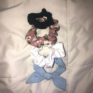 set of 4 scrunchies!